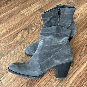 PAUL GREEN Riley Almond Toe Stacked Heel Boots 10